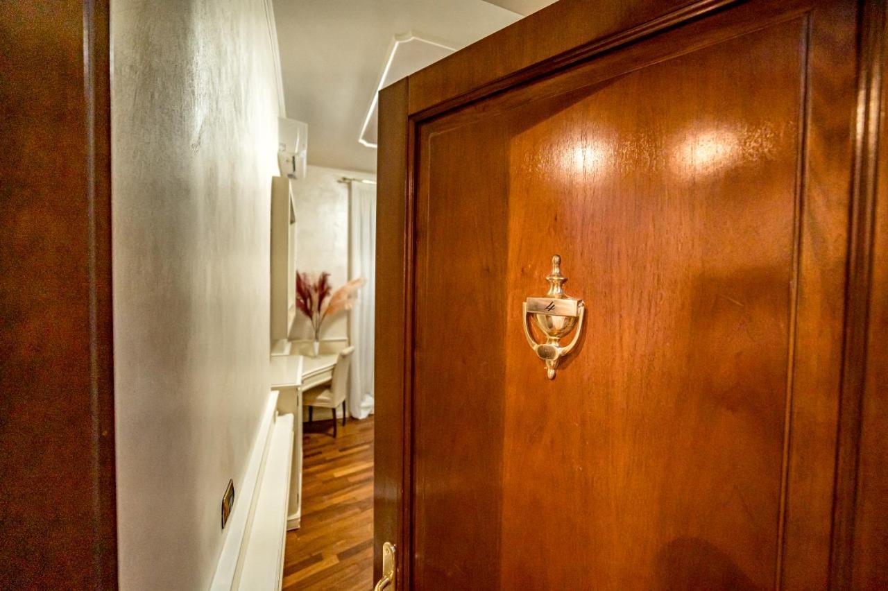 Downtown Luxury B&B - Termini Train Station 로마 외부 사진